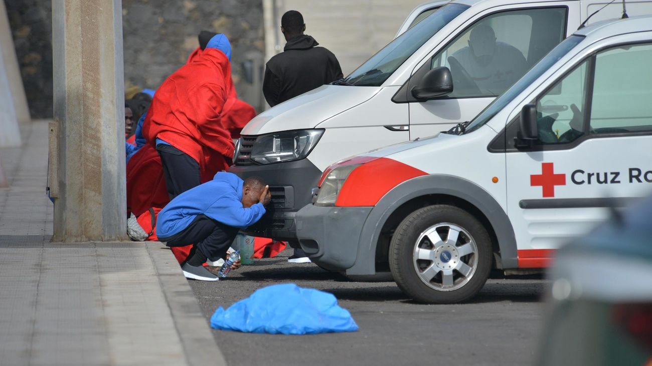 Llega a El Hierro un cayuco con 159 personas a bordo