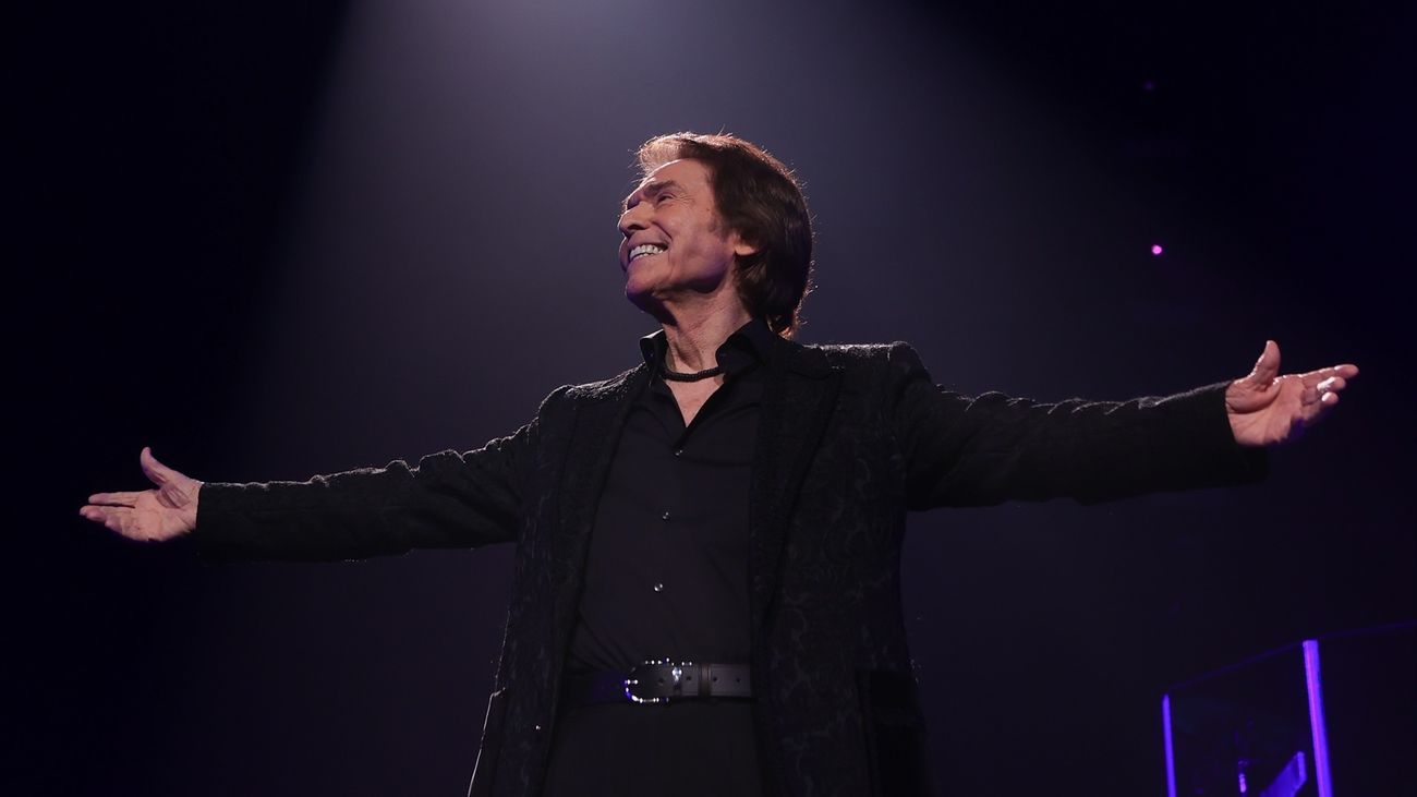 Raphael vuelve a los escenarios a sus 80 años con una gira por España y Chile