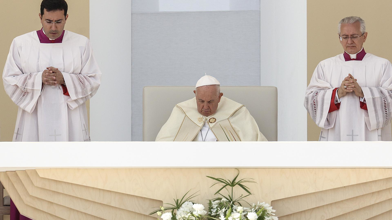 El Papa pide a los jóvenes en una misa multitudinaria en Lisboa que "no tengan miedo"