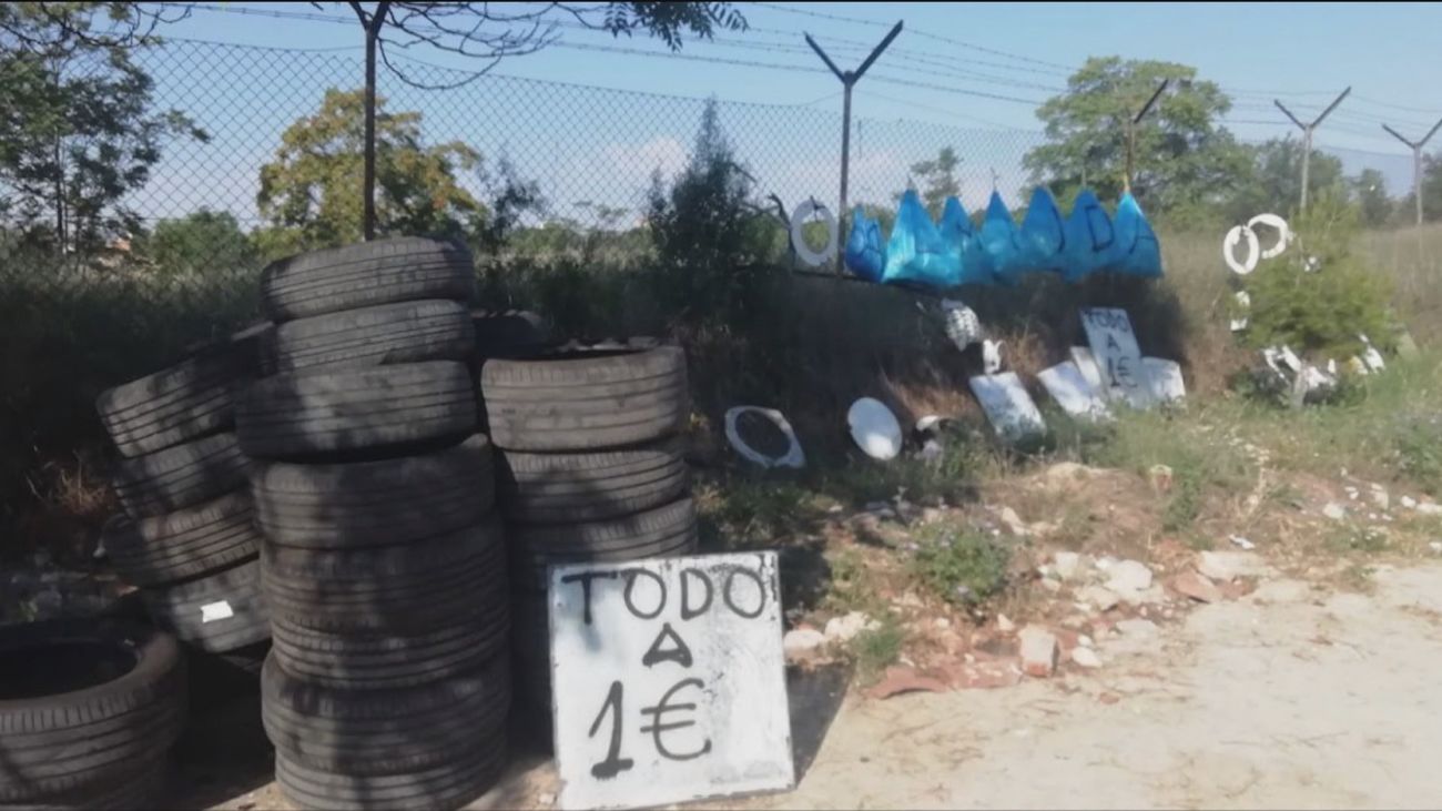 Alertan sobre el deterioro de la Ermita de Santa María la Antigua con "basura, neumáticos y grafitis"