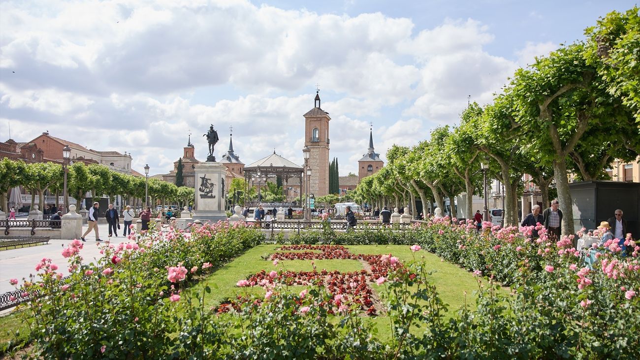 La plaza de Cervantes, a 20 de mayo de 2023, en Alcalá de Henares, Madrid (España)