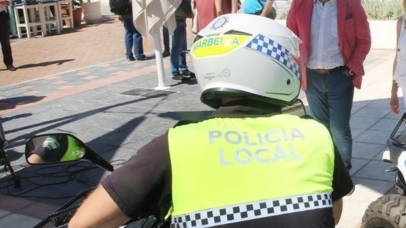 Detenido tras dar una paliza a su pareja y abandonarla en una playa en Marbella