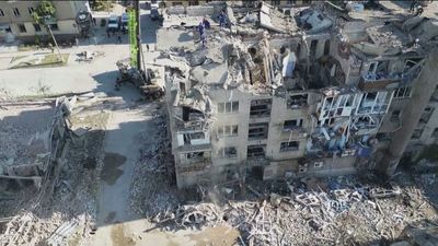 Al menos siete muertos tras el bombardeo de un edificio de viviendas en el Donetsk