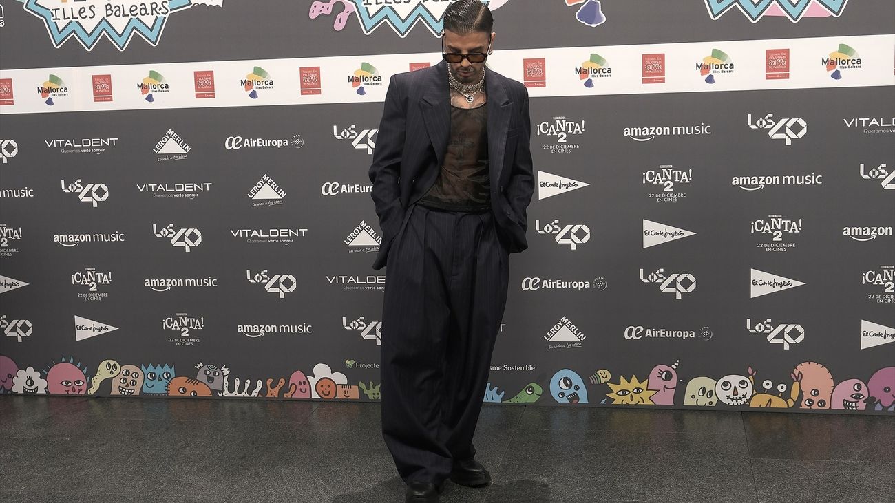 Rauw Alejandro escribe una canción de amor para despedirse de Rosalía