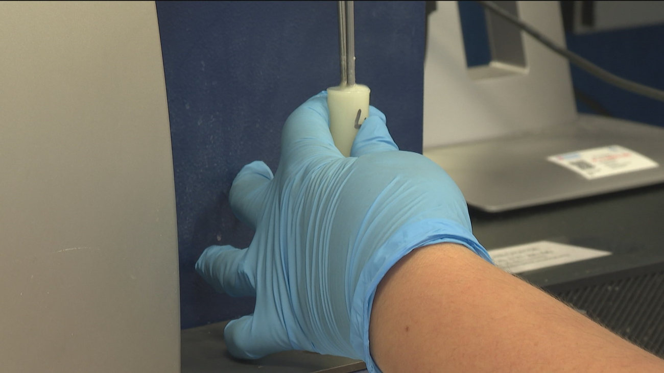 El Hospital 12 de Octubre pide donaciones de leche materna por la baja reserva este verano