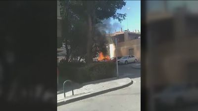 Una disputa familiar acaba con varios vehículos calcinados en Villa de Vallecas