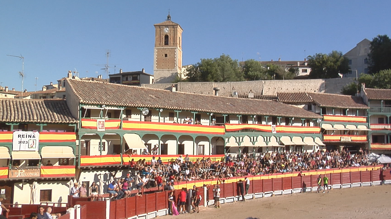 Día grande en las fiestas de Chinchón con los encierros taurinos
