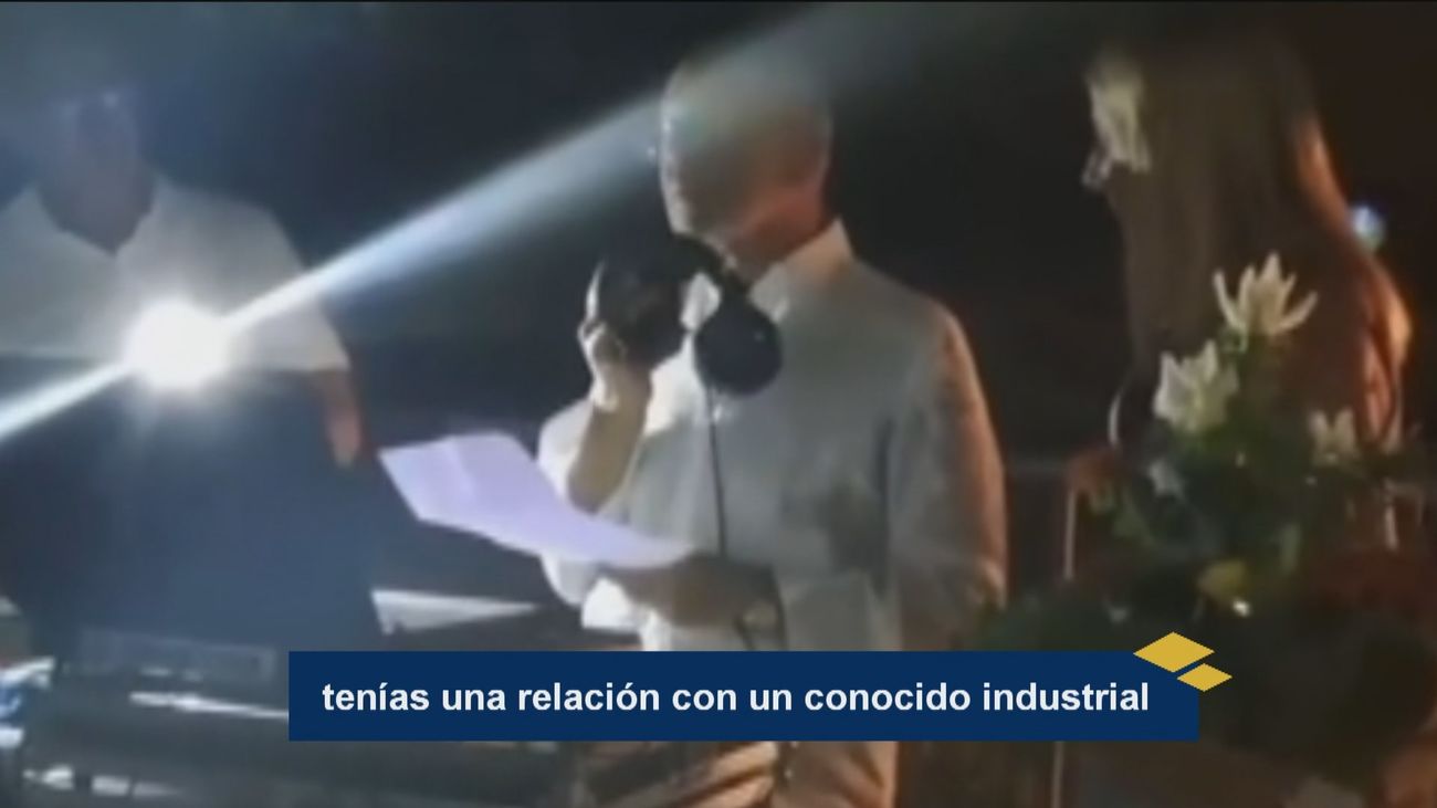 Un empresario italiano organiza una fiesta de compromiso para dejar a su pareja y destapar sus infidelidades