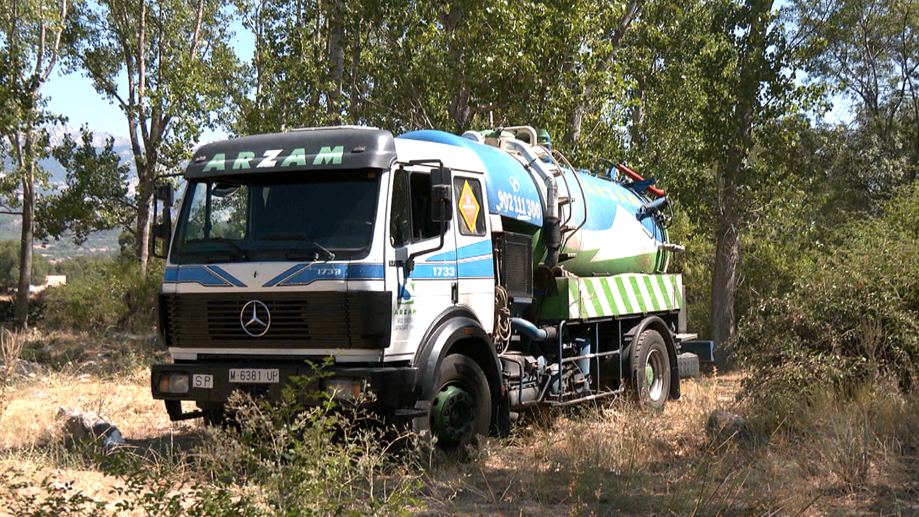 Limpian de vertidos fecales el río San Muriel en El Boalo