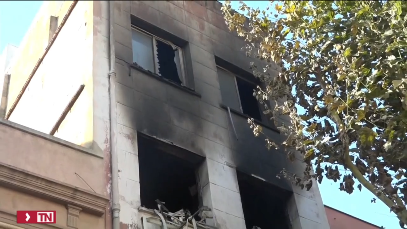 Muere una persona con movilidad reducida en el incendio de un piso en Badalona