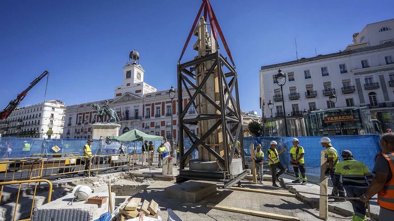 La estatua de la Mariblanca, trasladada a su nueva ubicación en la Puerta del Sol
