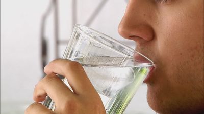 Los casos de sensibilidad dental aumentan durante el verano como consecuencia del aumento de alimentos y bebidas ácidas
