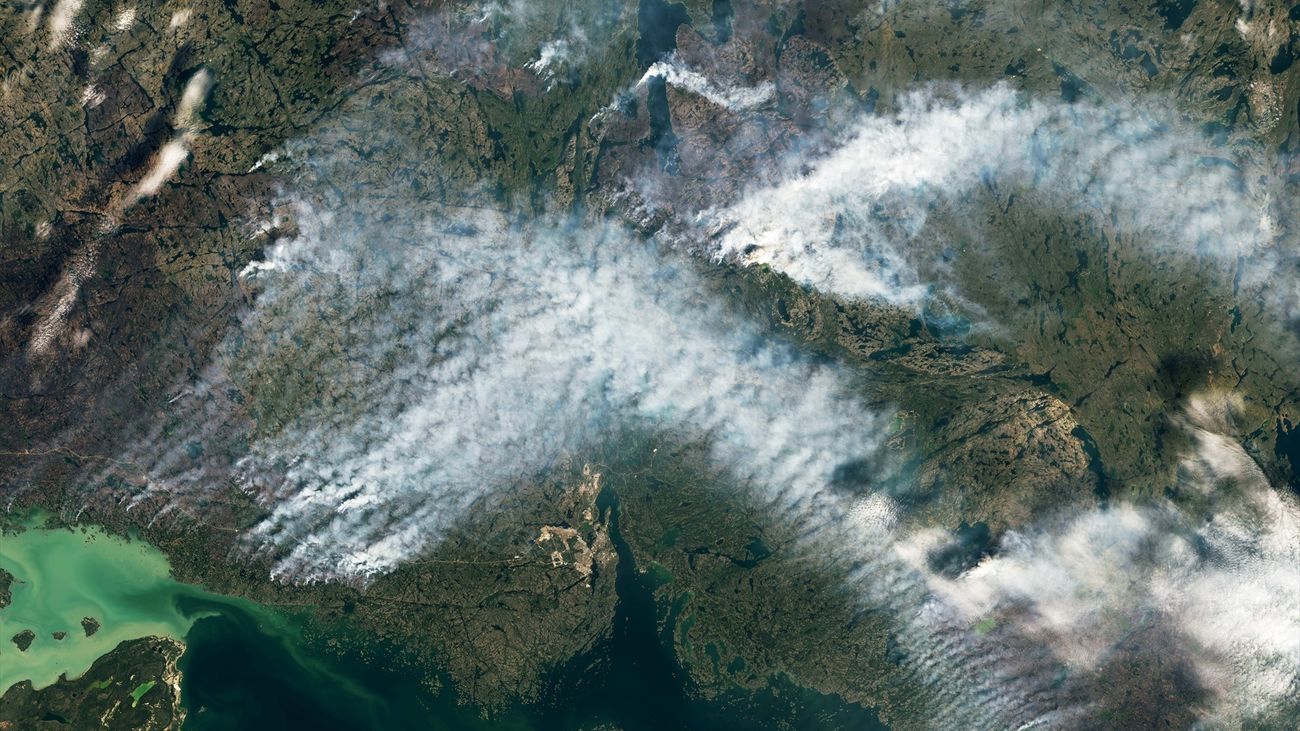 Declaran la emergencia por incendios en una ciudad del sur de Canadá de más de 140.000 habitantes