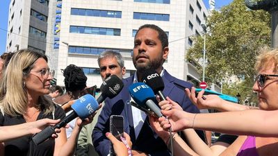 Vox apoyaría una investidura de Feijóo pero advierte de que "no regala sus votos"