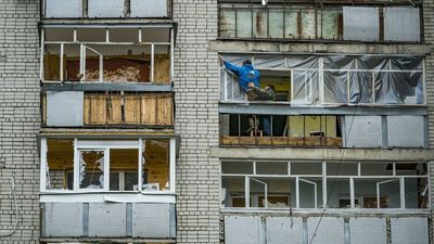 7 muertos, entre ellos una niña de 6 años, en un ataque ruso sobre Chernígov