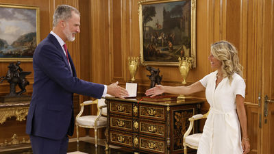 Yolanda Díaz traslada al Rey su apoyo a una posible investidura de Pedro Sánchez