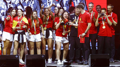 Las campeonas del mundo ponen a Madrid a sus pies