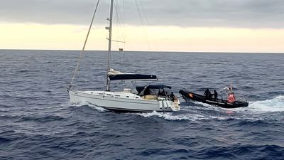 La Guardia Civil intercepta un velero con 700 kilos de cocaína con destino a Canarias