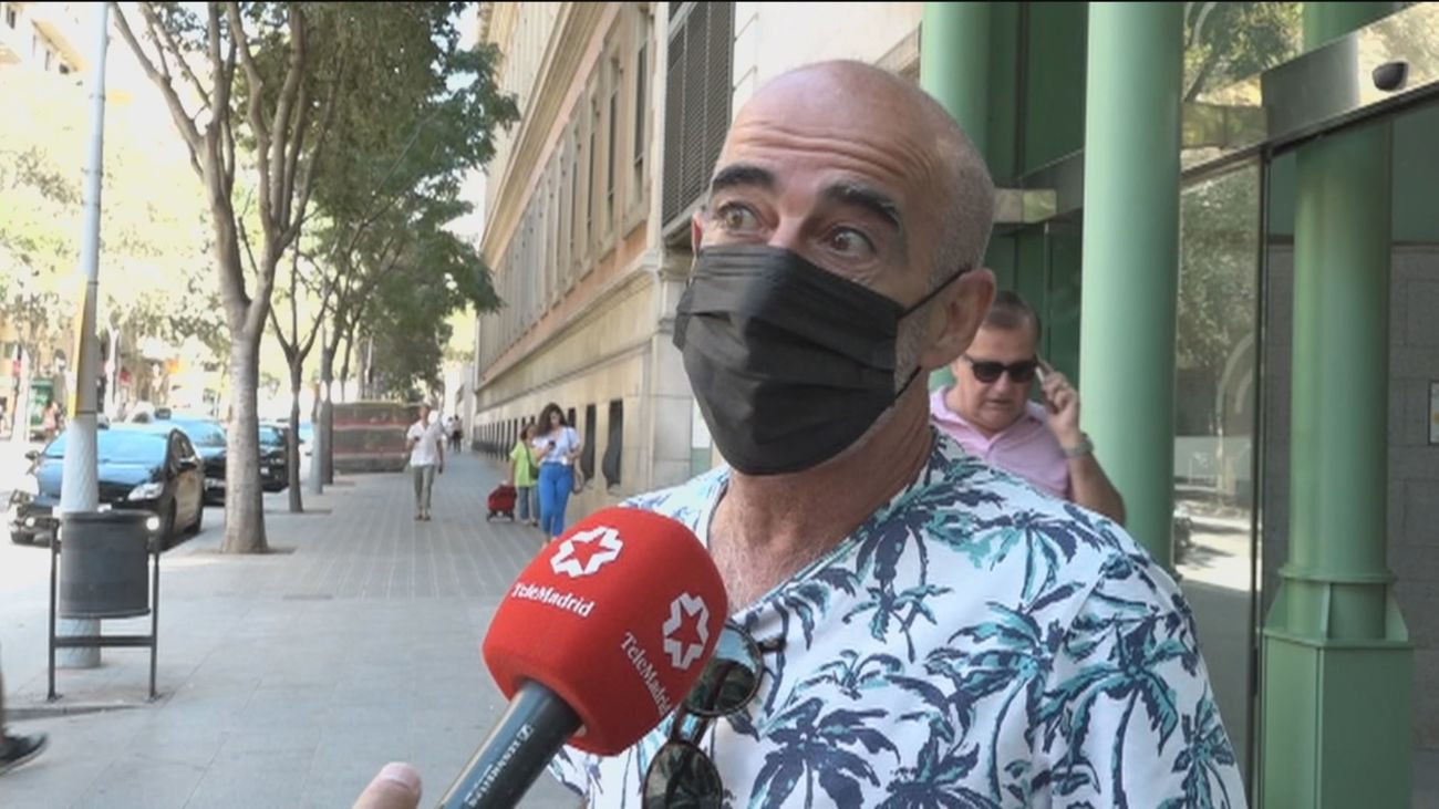 Vuelven las mascarillas a los hospitales valencianos por el repunte del Covid