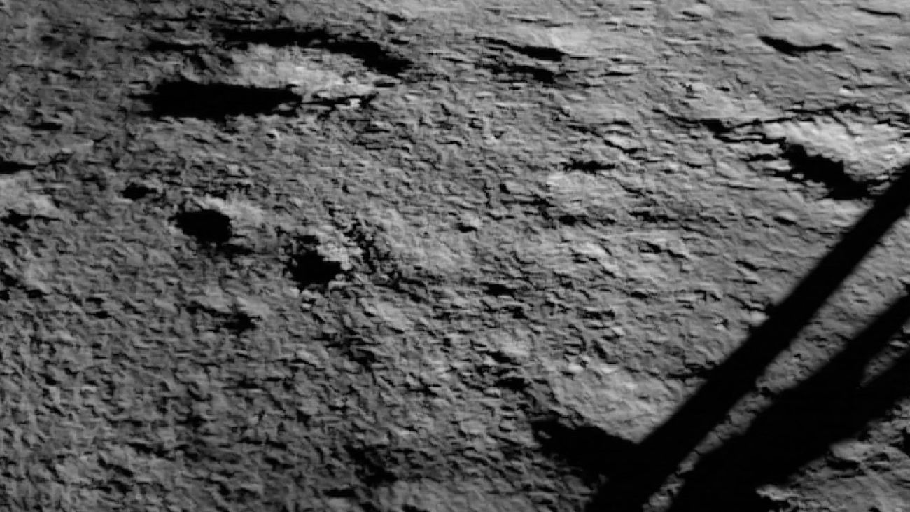 Primeras imágenes del polo sur de la Luna tras la llegada de la sonda india Chandrayaan-3
