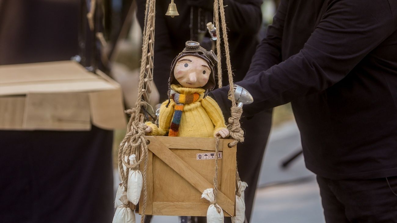 Actuación de títeres en El Retiro dentro del festival ¡FIT Madriz!