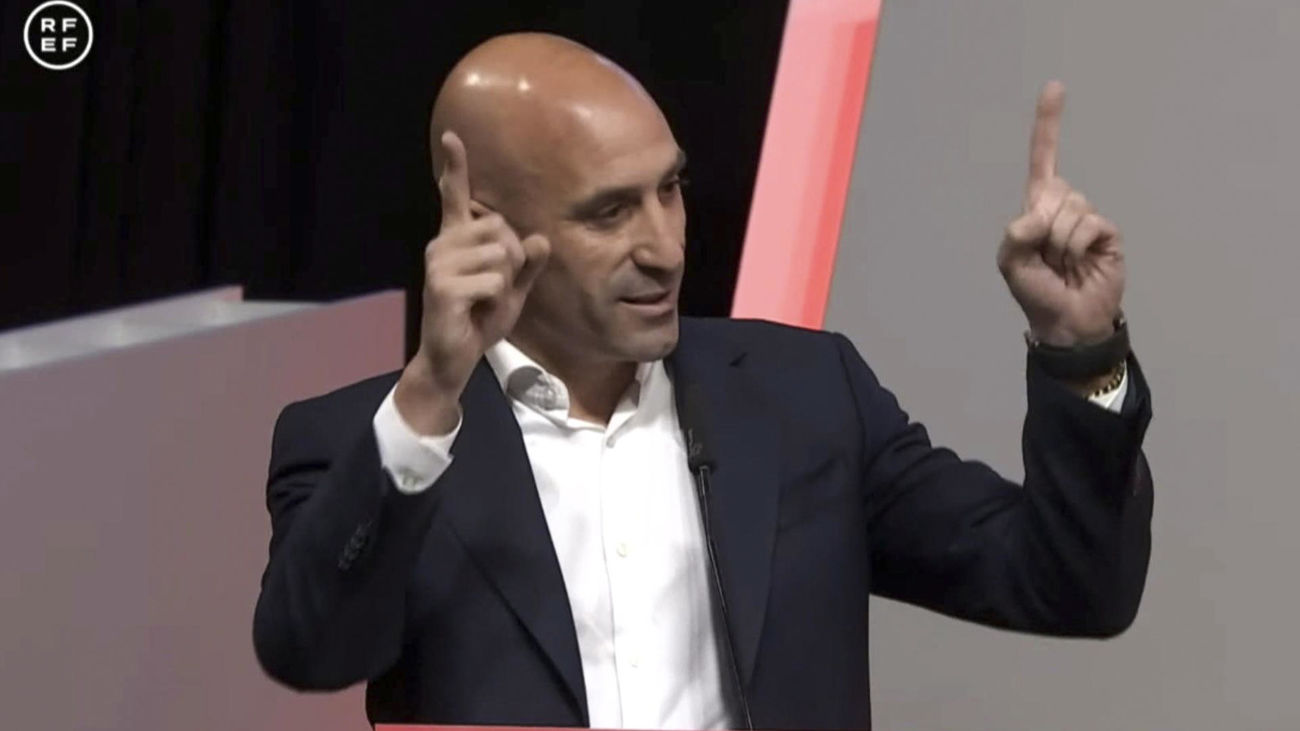El discurso de Luis Rubiales: desde el "asesinato social" contra él al "falso feminismo"