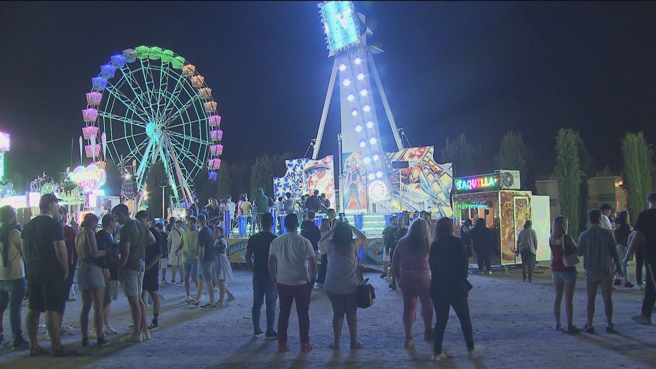 Alcalá da inicio a sus fiestas sin incidentes y con la música de Nacha Pop