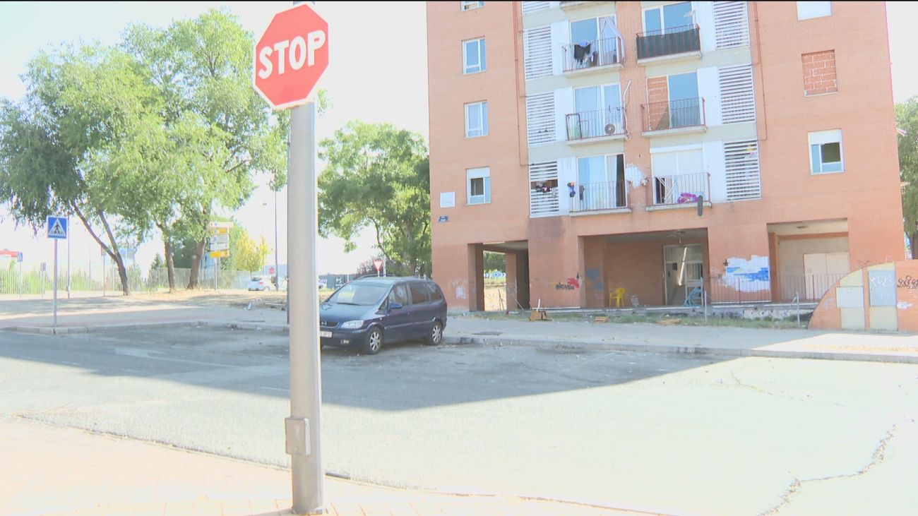 Ratas e inseguridad en dos edificios okupados en Alcorcón