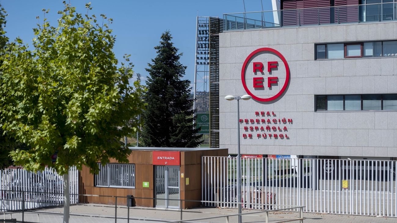 Los presidentes territoriales piden que Rubiales presente "de manera inmediata" su dimisión