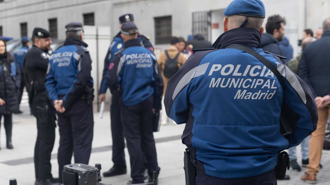 Madrid reclama al Estado que les deje contratar 1.000 policías "con carácter inmediato"