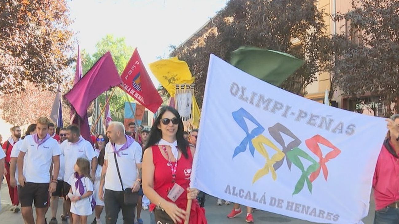 Día de las peñas en Alcalá de Henares con actividades y conciertos que siguen hasta la madrugada
