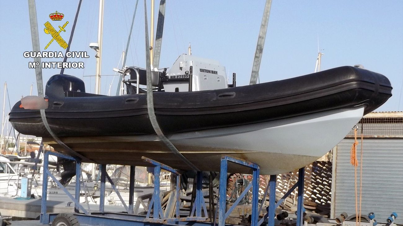 Embarcación empleada para trasladar a inmigrantes desde Argelia hasta Cartagena (Mucia)