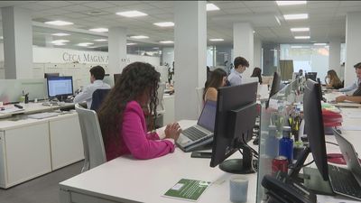 De las chanclas a los zapatos, se acaban las vacaciones de verano