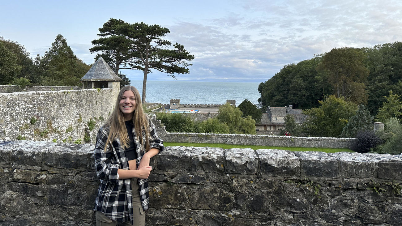 Primeras  imágenes de la infanta Sofía en Gales