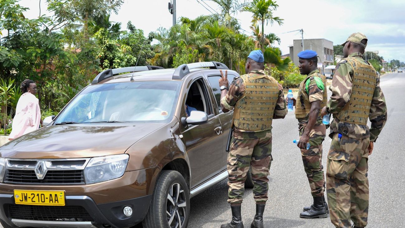 Control militar en las calles de Libreville (Gabón) este miércoles