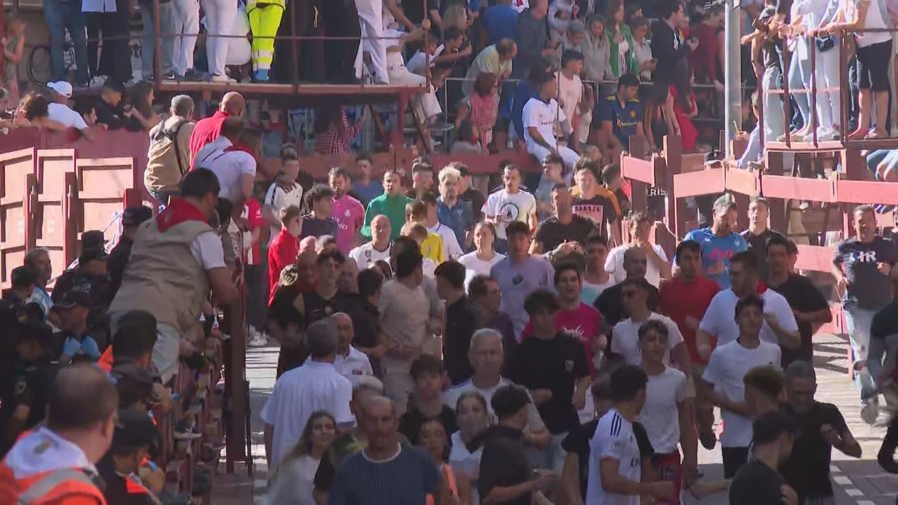 Dos heridos leves en el quinto encierro de las Fiestas de Sanse