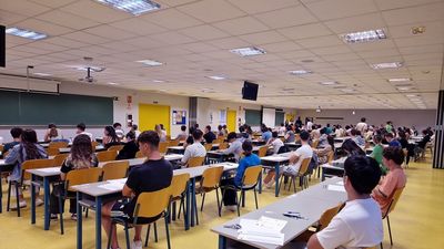 Las comunidades respaldan mayoritariamente la decisión del Gobierno de aplazar la nueva EBAU