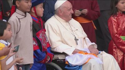 El papa Francisco visita Mongolia y destaca su "enorme cultura"
