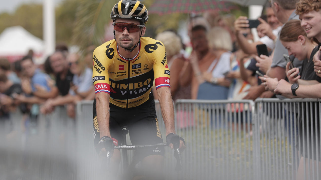 Roglic se impone en Xorret de Catí y Kuss es nuevo líder de La Vuelta