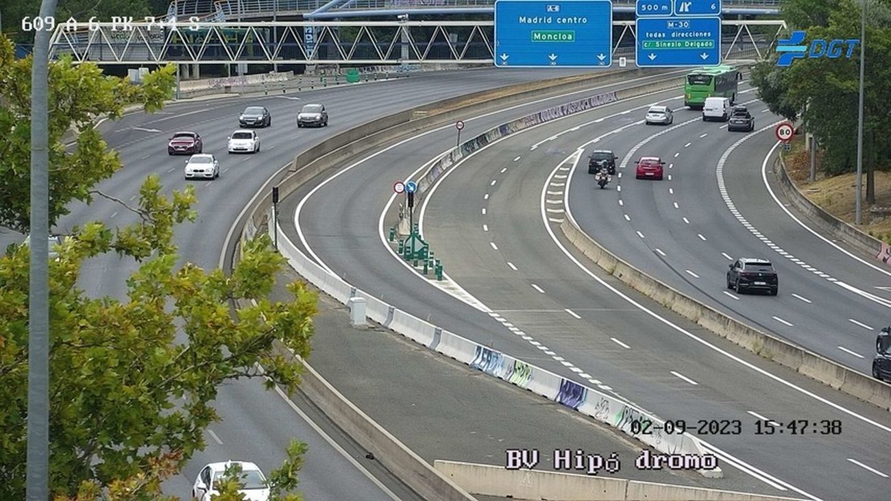 Tráfico creciente en las entradas a Madrid, en un retorno escalonado y lluvioso