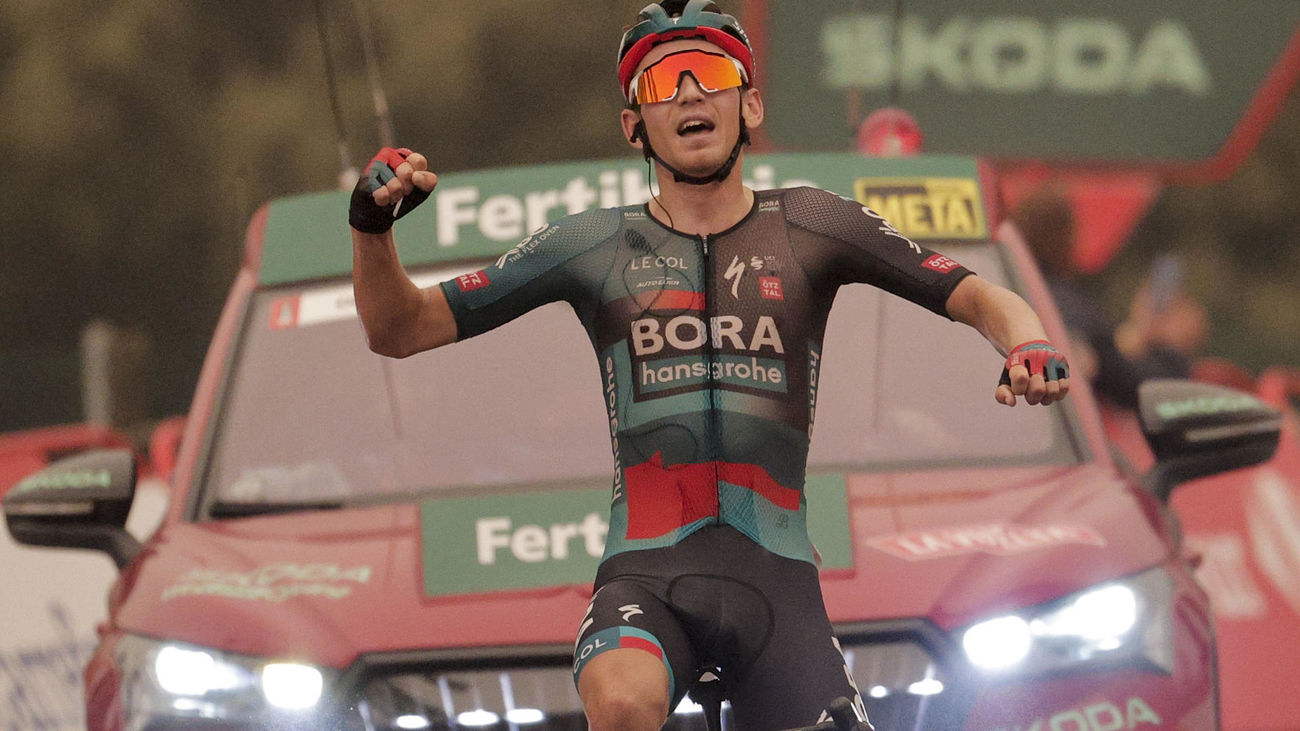 Kamna se impone en Caravaca de la Cruz y Kuss sigue líder de La Vuelta