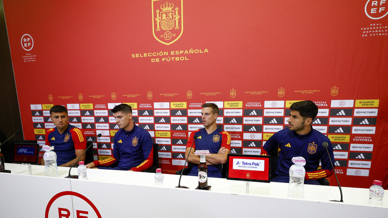 Los jugadores de la Selección condenan los "comportamientos inaceptables" de Rubiales