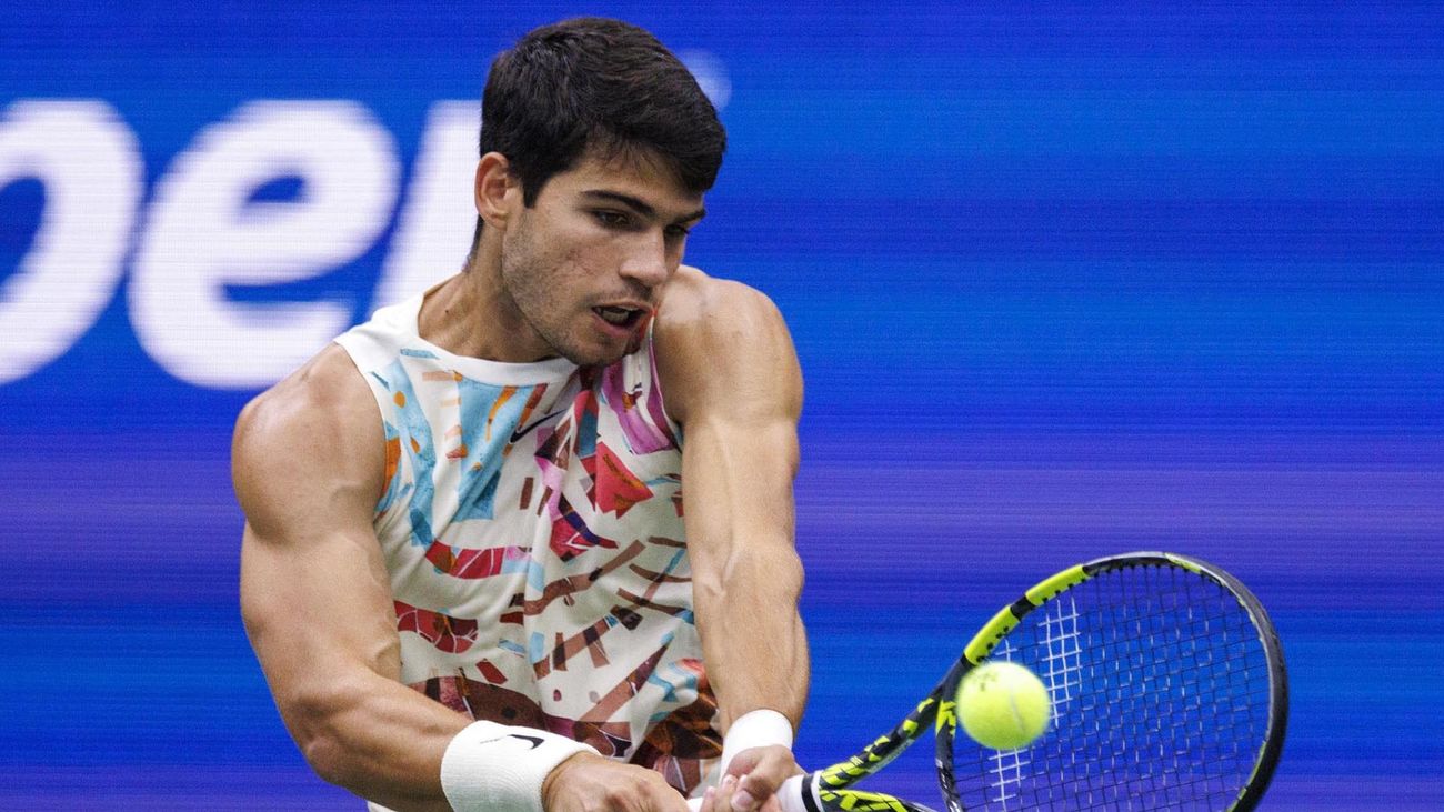 Alcaraz iguala sus 57 triunfos de 2022 y los puede superar ante Zverev