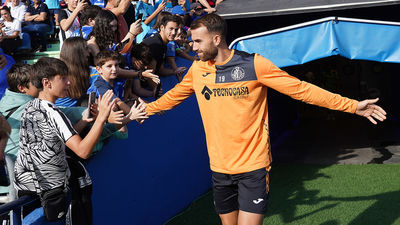 El Getafe celebra el 'Día azulón' con un entrenamiento abierto en el Coliseum