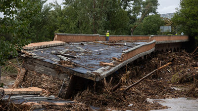 Celeiro, concejal de Aldea del Fresno: "El puente empezó a crujir y cayó con un estruendo tremendo"