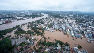Al menos 22 los muertos por el paso de un ciclón por el sur de Brasil