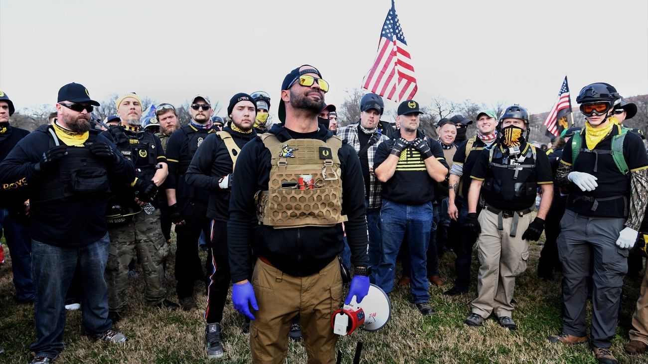 Condenan a 22 años a Enrique Tarrio, líder de los Proud Boys que asaltaron el Capitolio
