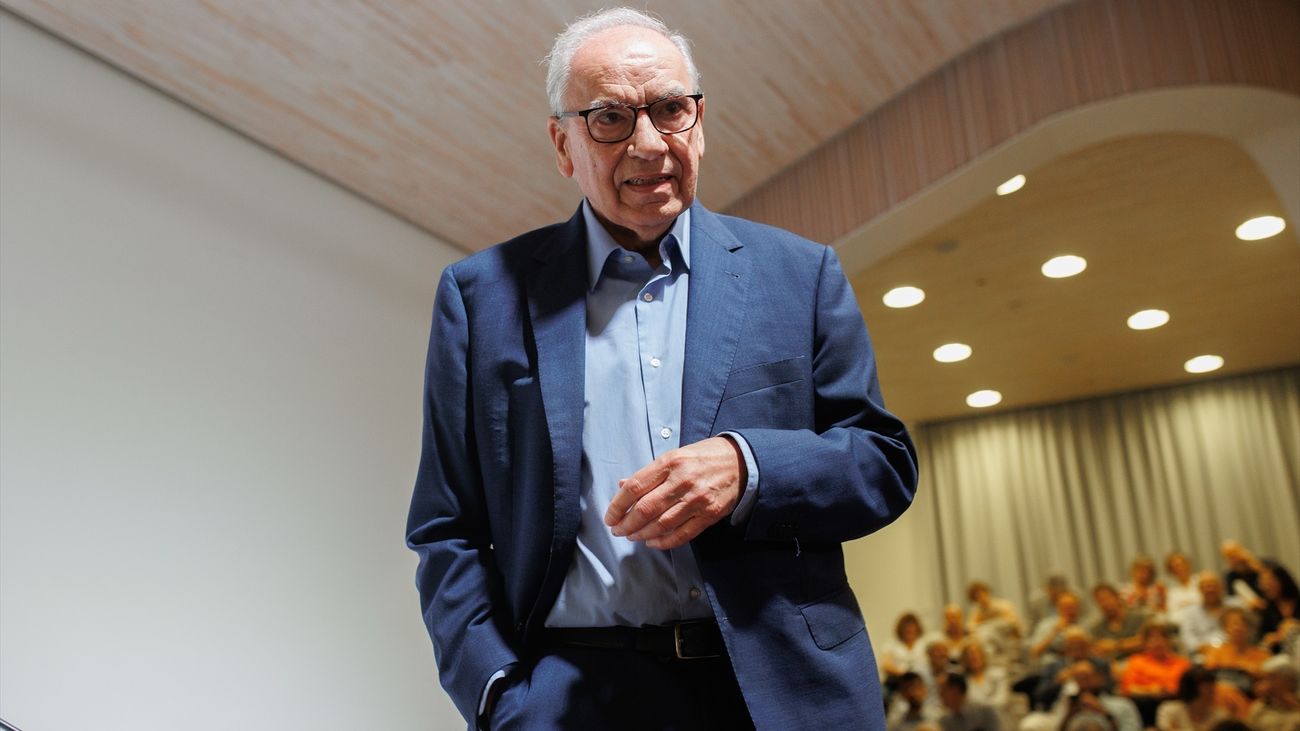 Socialistas históricos se oponen públicamente a la ley de amnistía que demanda Puigdemont