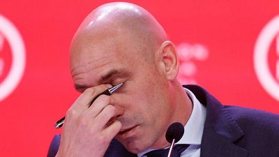 La Fiscalía se querella contra Rubiales por agresión sexual y coacciones