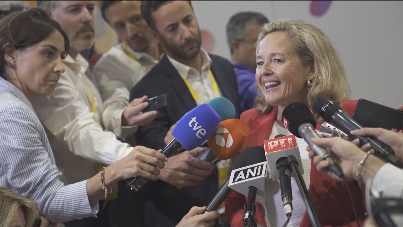 Calviño replica a Díaz y  dice se garantizarán los intereses de España en Telefónica